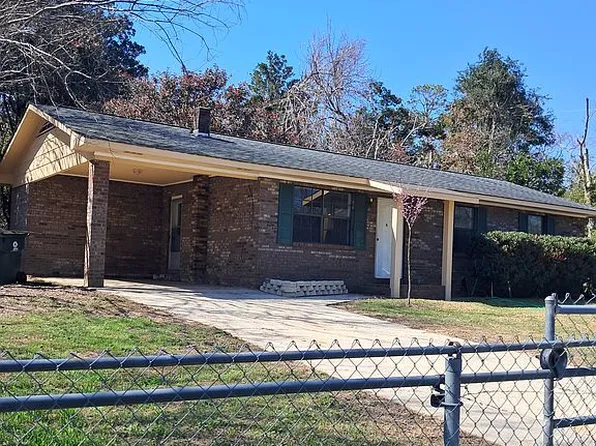 999 Smith St, Douglas, GA 31533