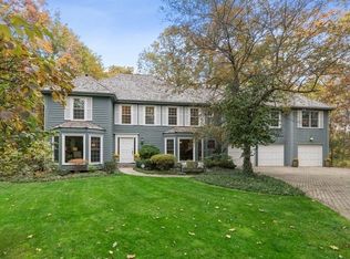 30 Coventry Ct, Lake Bluff, IL 60044