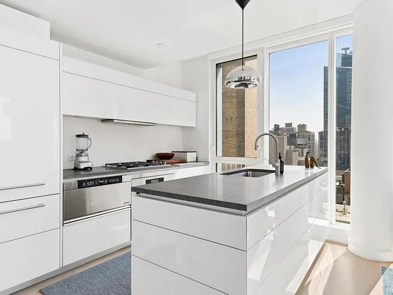 241 5th Ave #19B — Photo 6