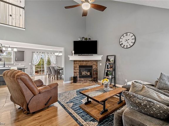 4th image of 5284 Deer Trace Dr