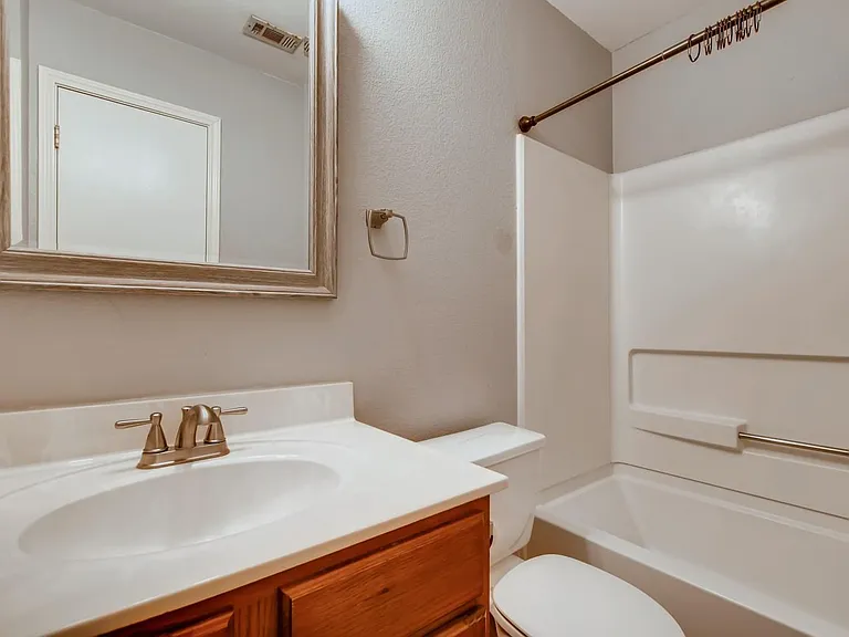303 Bello Dr — Photo 10