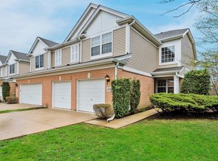 2570 Camberley Cir #4-813, Westchester, IL 60154