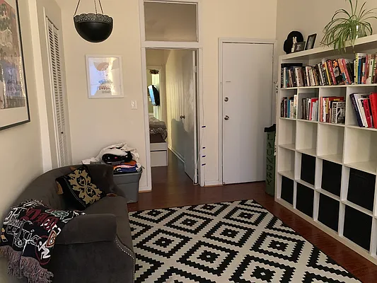 Rented by Nooklyn NYC LLC | media 45