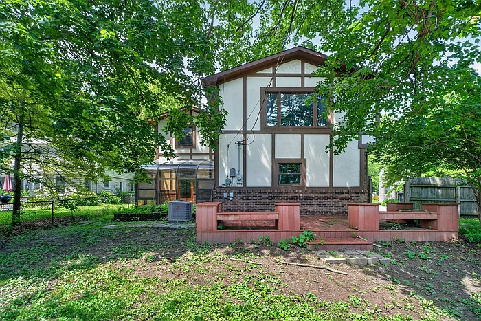 4631 Graceland Ave — Photo 40