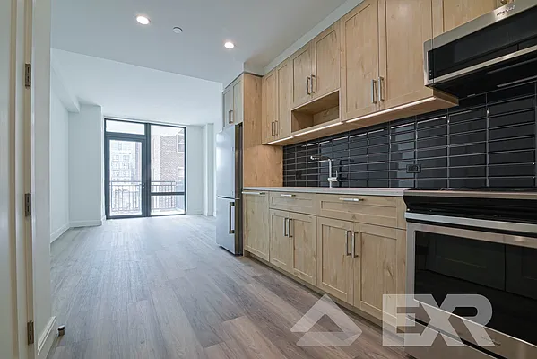 Rented by EXR | media 1