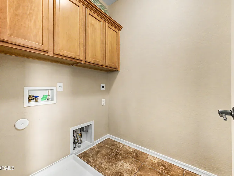 15155 N 145th Ave — Photo 30