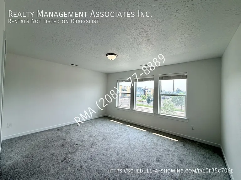 4719 W Santa Fe Ln — Photo 7