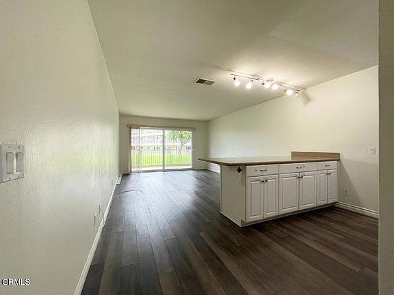 3rd image of 669 Reef Cir