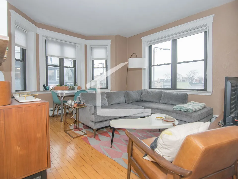 183 Glenville Ave #7