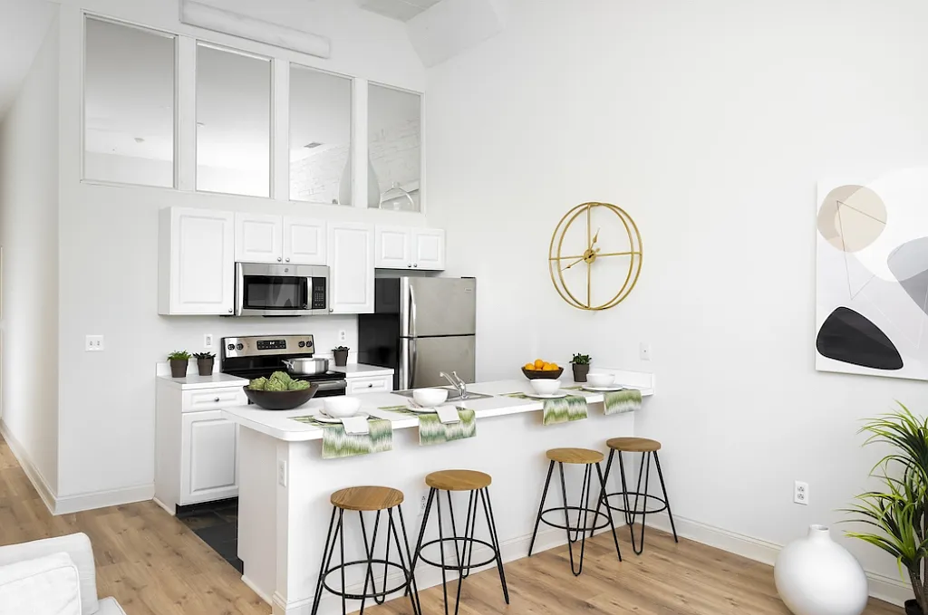 2121 Market Street — Photo 3