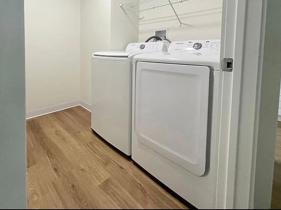 4th image of 1345 S Ivy St APT A