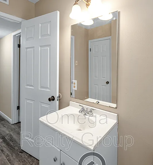 400 7th St E #1C — Photo 10