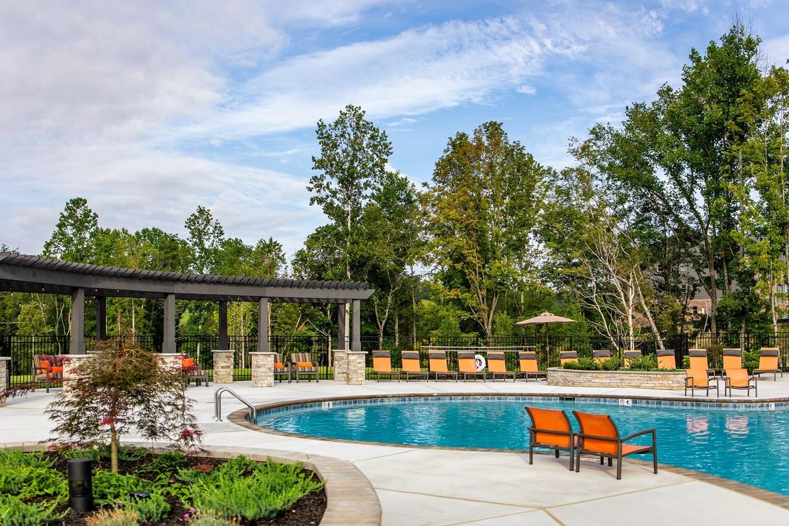 The Carlisle - 2655 Andover Hill Way Knoxville TN (6 units