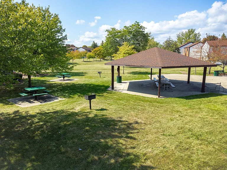 South Glen — Photo 8