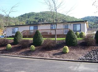 163 Sunwood Ct, Myrtle Creek, OR 97457