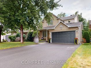 70 Sirocco Cres, Ottawa, ON K2S2C8