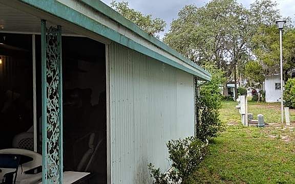 5th image of 747 Taffy Ln