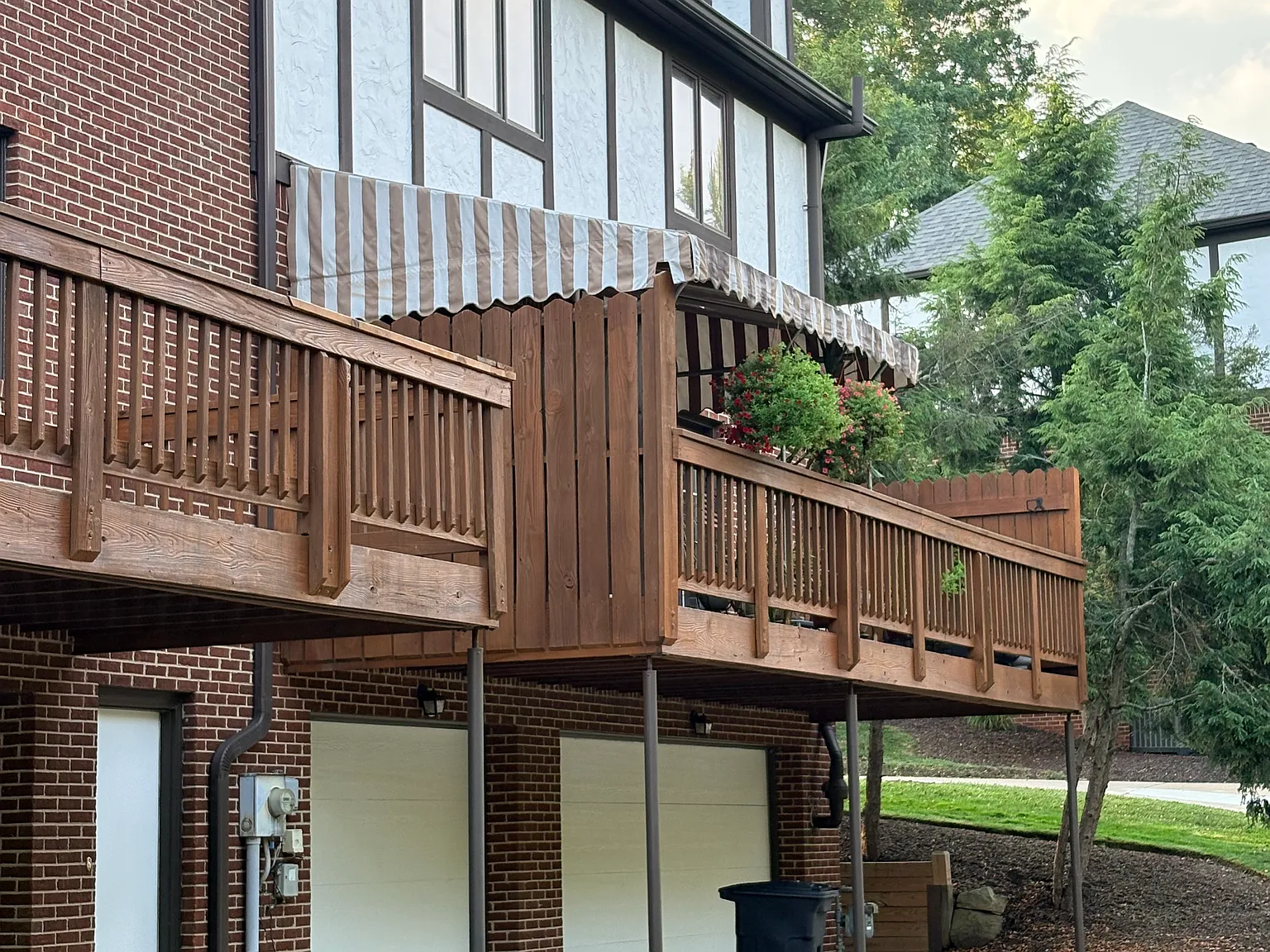 1638 Stone Mansion Dr — Photo 3