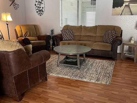 4th image of 4932 N Edie Dr