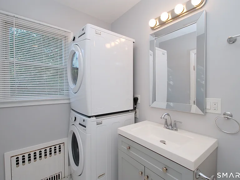 16 Fowler St #1 — Photo 12