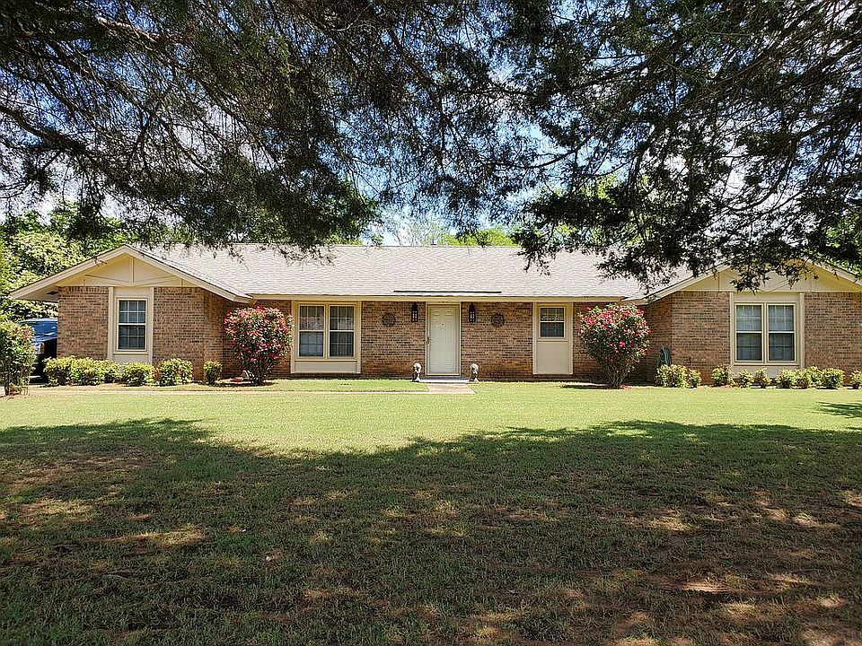 1st image of 326 Seminole Dr