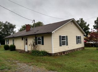304 Renwick St SW, Lenoir, NC 28645
