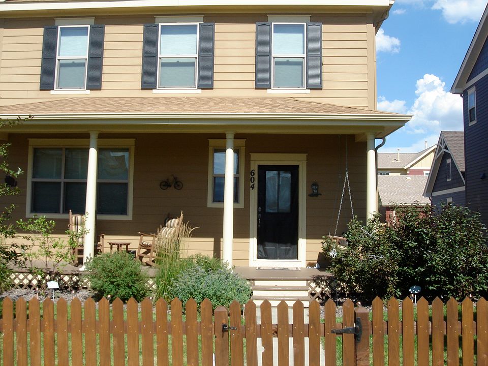 2nd image of 604 Mills St