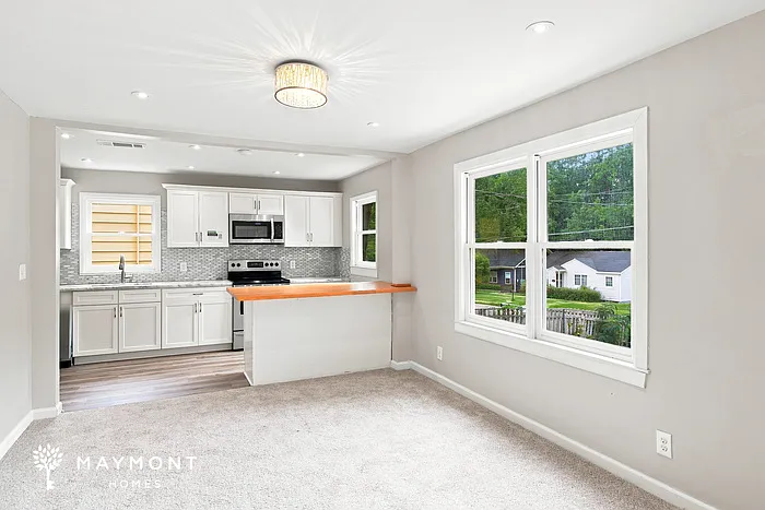 3 bed, 2.0 bath, 1036 sqft, $1,845 — Photo 4