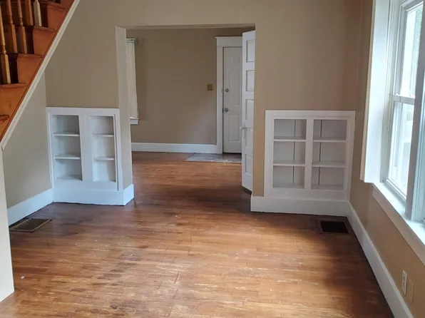 905 W Neely Ave, Muncie, IN 47303