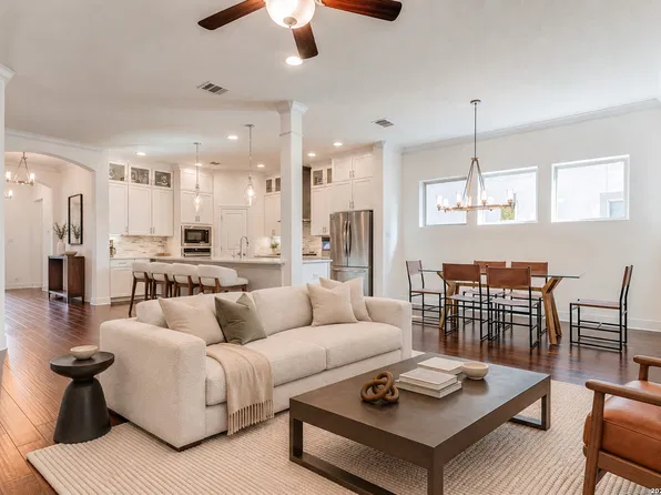 11202 VANCE JACKSON RD #15, San Antonio, TX 78230