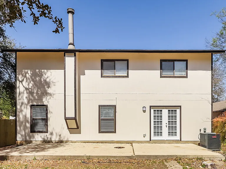 10420 Arbor Blf — Photo 20