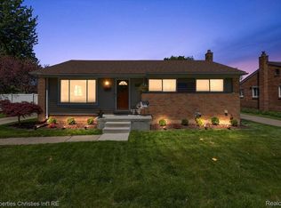 30672 Elmira St, Livonia, MI 48150