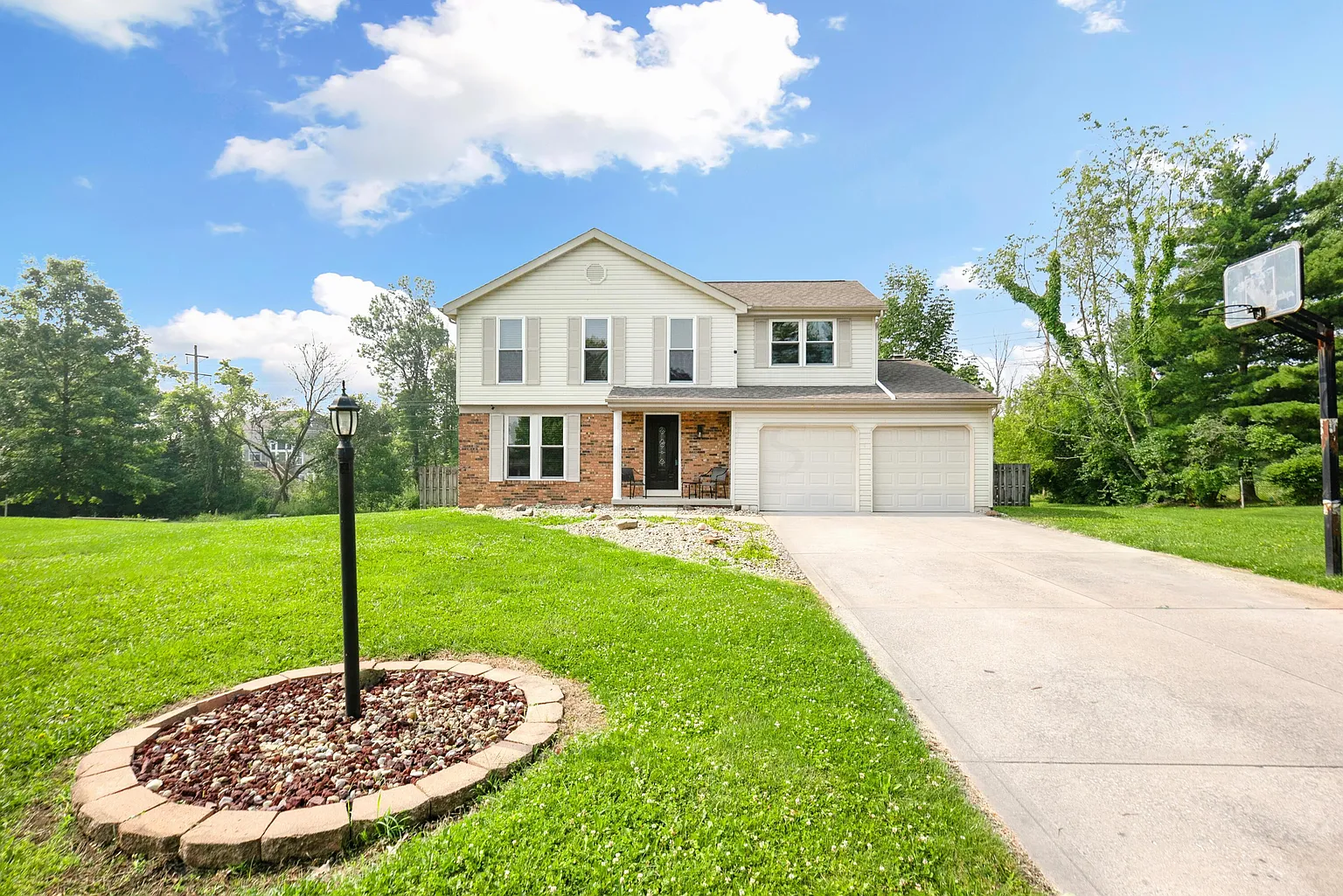 8625 Meadowton Ct photo 1