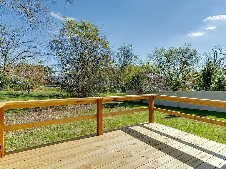 104 Tyree Springs Rd — Photo 4