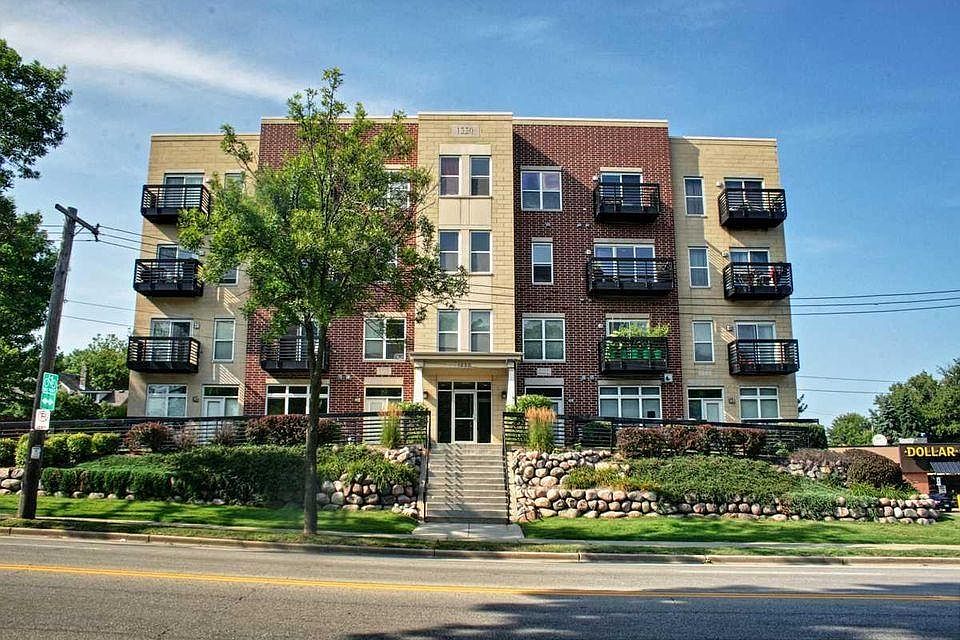 1st image of 1220 E Locust St APT 104