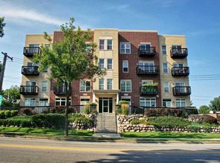 1220 E Locust St APT 104, Milwaukee, WI 53212