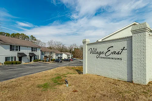 1109 Maple Tree Ln #1109 Photo 1