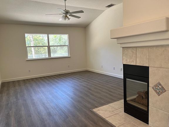 3rd image of 4375 Richardson Dr