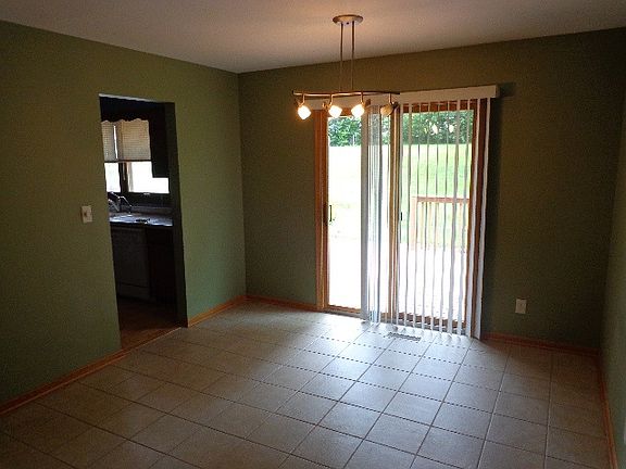4th image of 4904 Chesterfield Ave