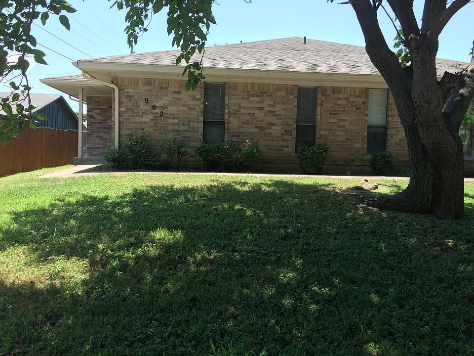 1st image of 908 Bluebird Dr