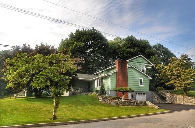 1st image of 136 Lindsey Ave