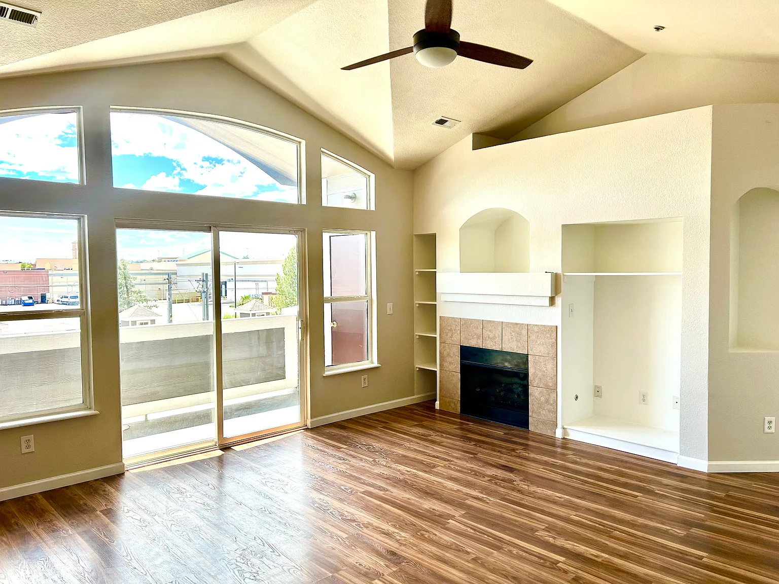 2 bed, 1167 sqft, $1,700 — Photo 2