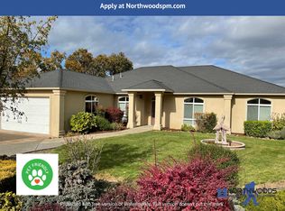 1255 Poppy Ridge Dr, Eagle Pt, OR 97524