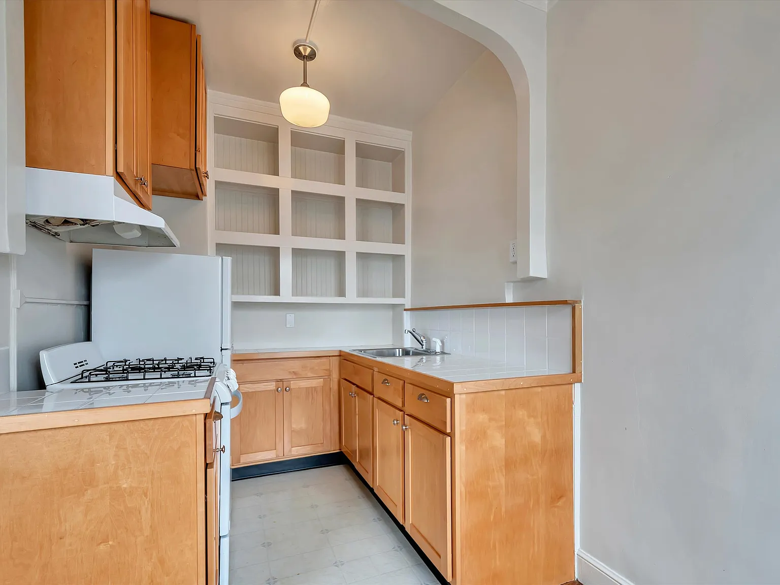 Studio, $3,695 — Photo 3