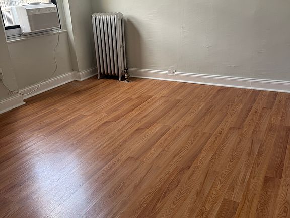 3rd image of 36-31 29th St #2