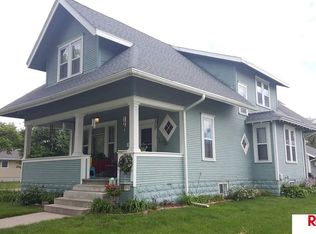 204 E 14th St, Schuyler, NE 68661