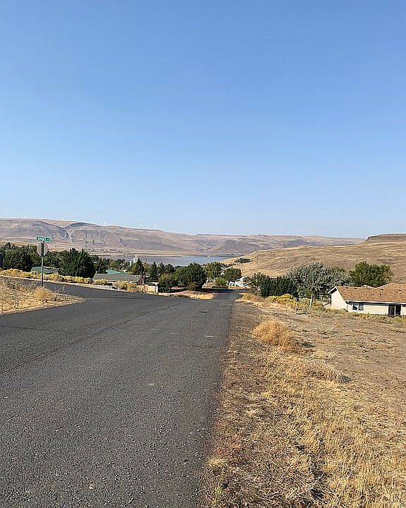 North view-Columbia River