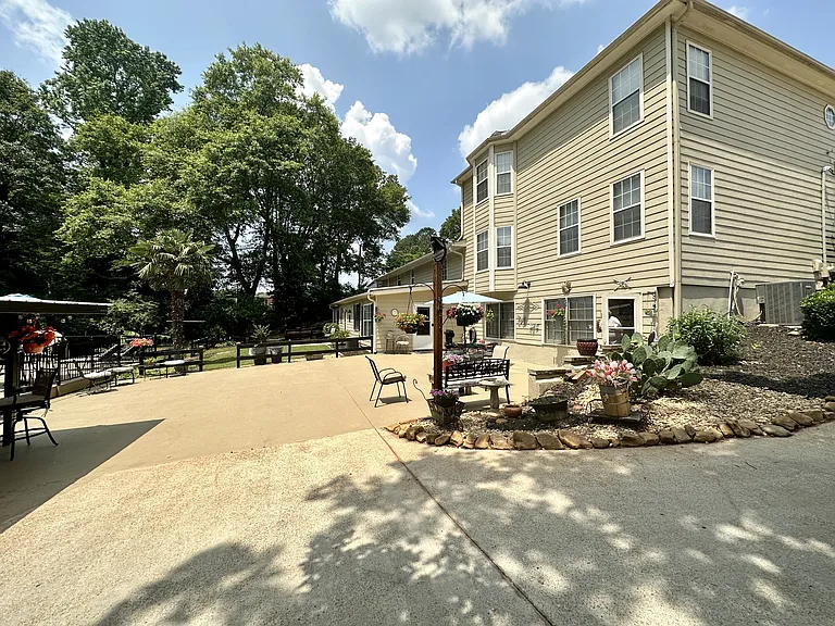 20 Coffey Ln — Photo 3