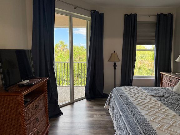 3rd image of 16640 Millstone Cir #1203