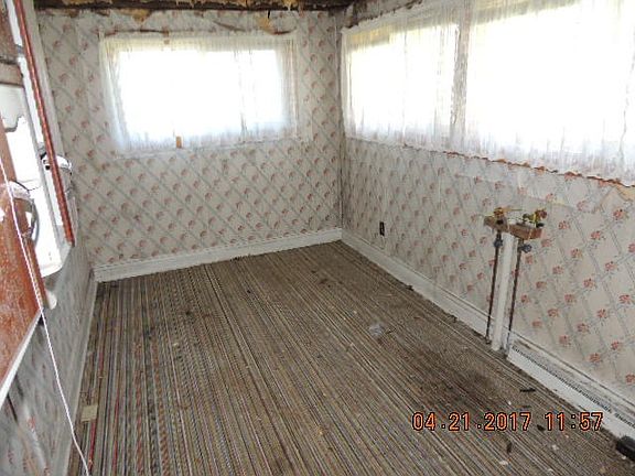 3rd image of 645 N 2nd Avenue